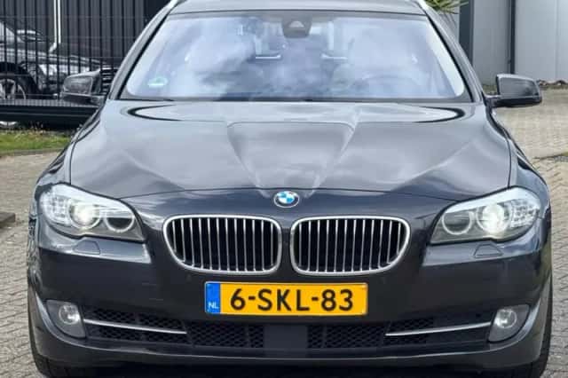 BMW 5-Serie (2013) thumbnail 2
