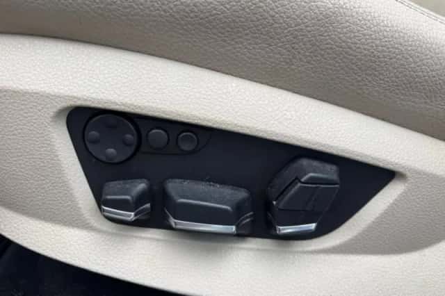BMW 5-Serie (2013) thumbnail 14