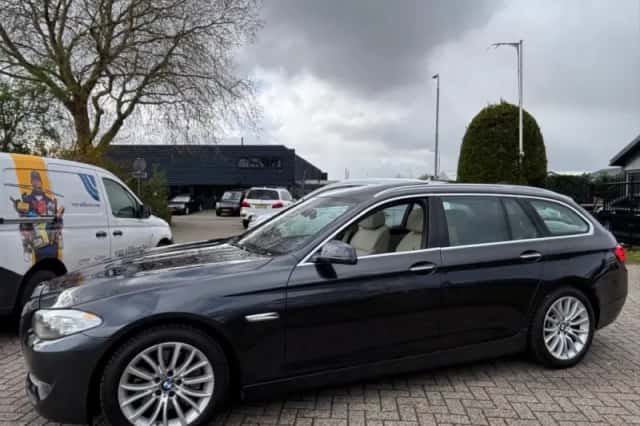 BMW 5-Serie (2013) thumbnail 8
