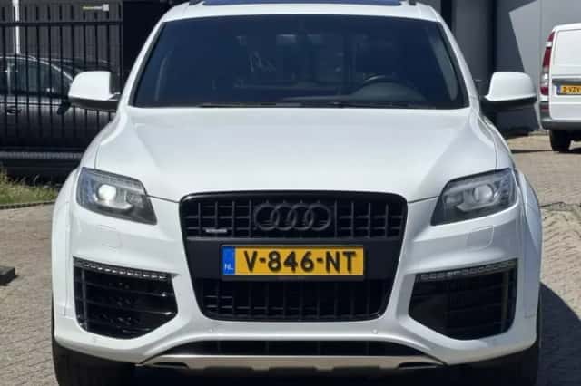 Audi Q7 (2014) thumbnail 2