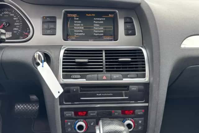 Audi Q7 (2014) thumbnail 19