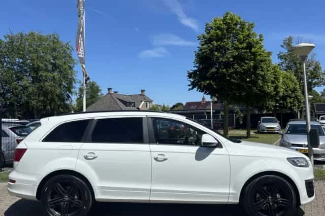 Audi Q7 (2014) thumbnail 4