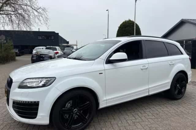 Audi Q7 (2014) thumbnail 4