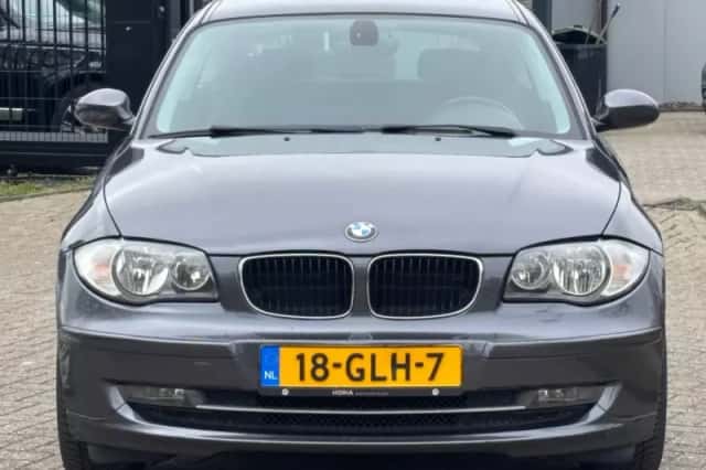BMW 1-Serie (2008) thumbnail 2