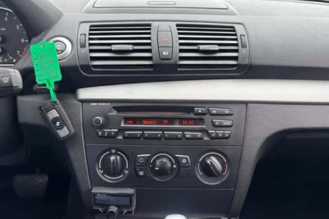 BMW 1-Serie (2008) thumbnail 11