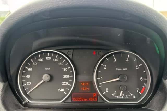 BMW 1-Serie (2008) thumbnail 12