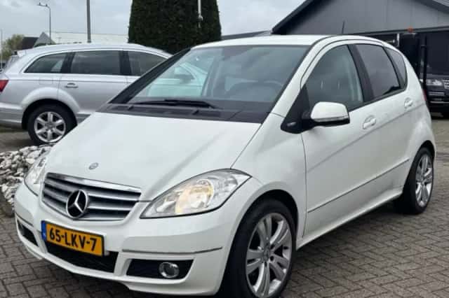 Mercedes-Benz A-Klasse (2010) thumbnail 1