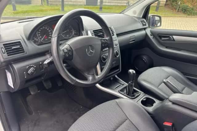 Mercedes-Benz A-Klasse (2010) thumbnail 11