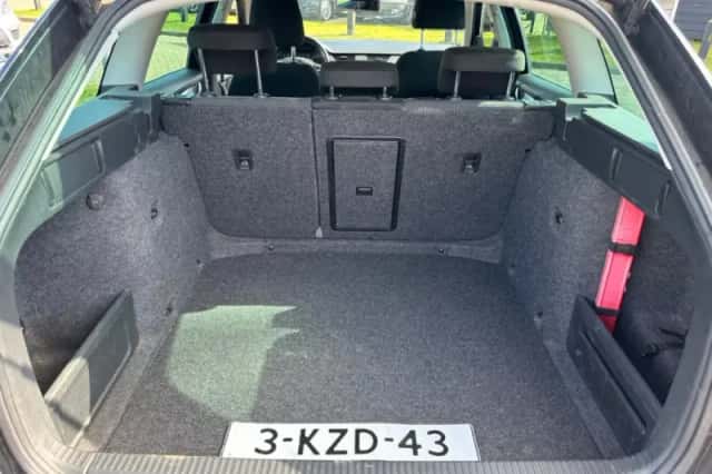 Škoda Octavia (2013) thumbnail 19