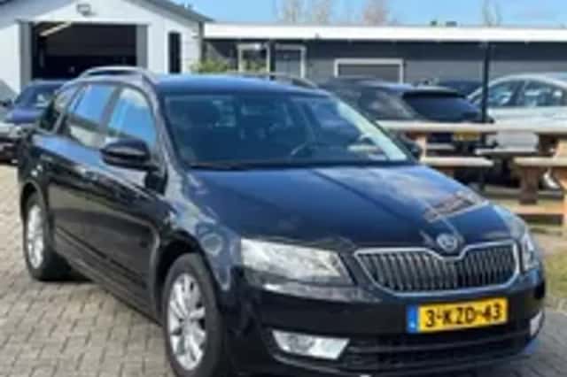 Škoda Octavia (2013) thumbnail 23