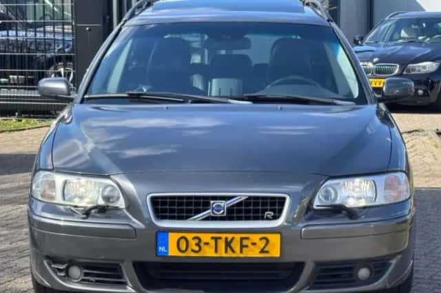 Volvo V70 (2005) thumbnail 2
