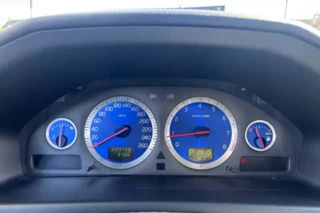 Volvo V70 (2005) thumbnail 14