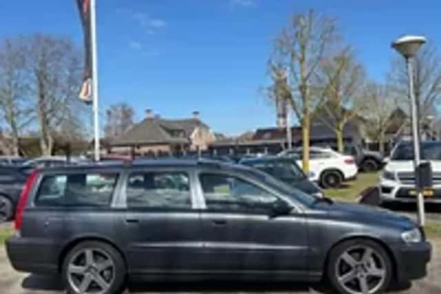 Volvo V70 (2005) thumbnail 24