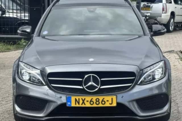Mercedes-Benz C-Klasse (2017) thumbnail 2
