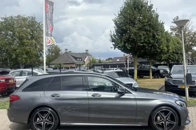 Mercedes-Benz C-Klasse (2017) thumbnail 4