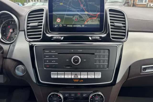 Mercedes-Benz GLE (2015) thumbnail 18