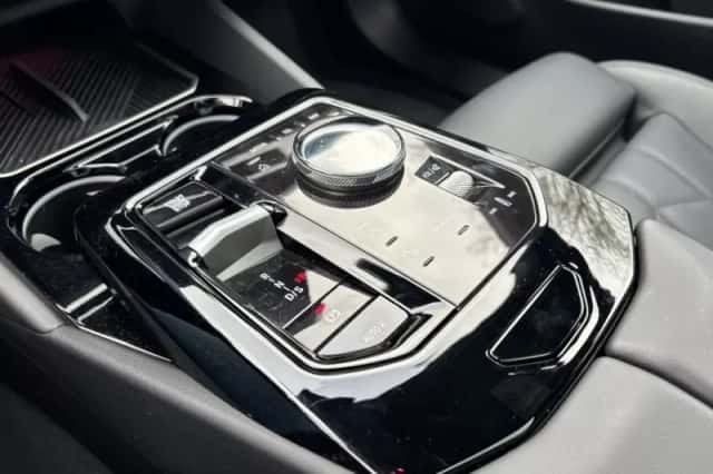 BMW 5-Serie (2024) thumbnail 16