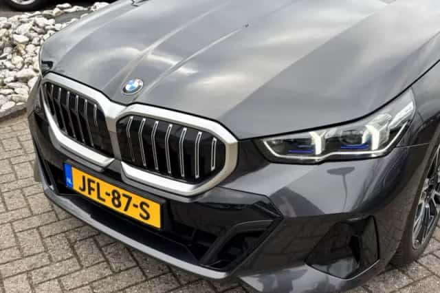 BMW 5-Serie (2024) thumbnail 6