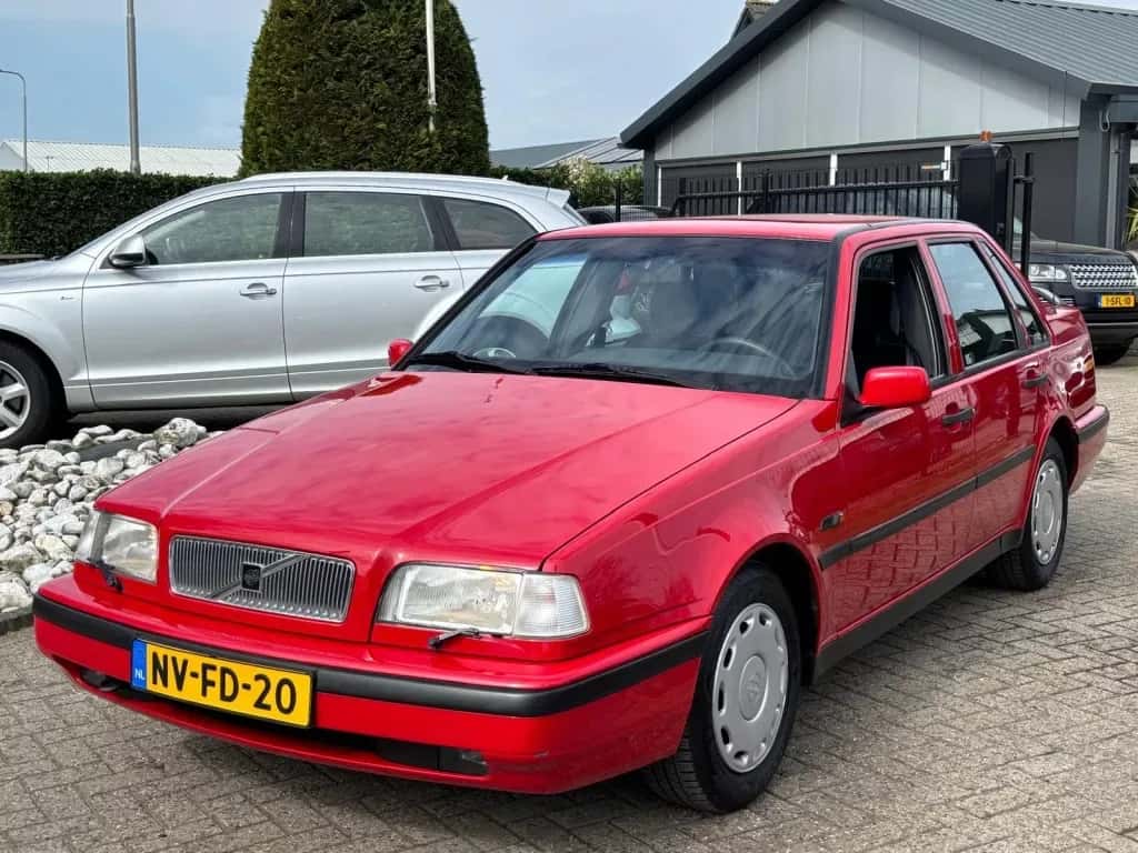 Volvo 460 2.0i Luxury-Line (1996) — foto 1