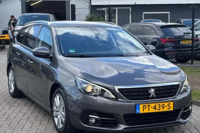 Peugeot 308 (2017) thumbnail 3