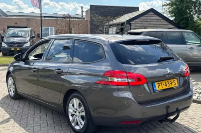 Peugeot 308 (2017) thumbnail 6