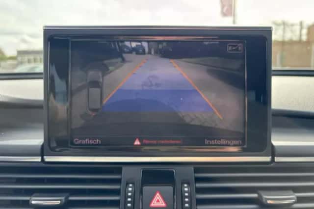 Audi A6 (2013) thumbnail 17