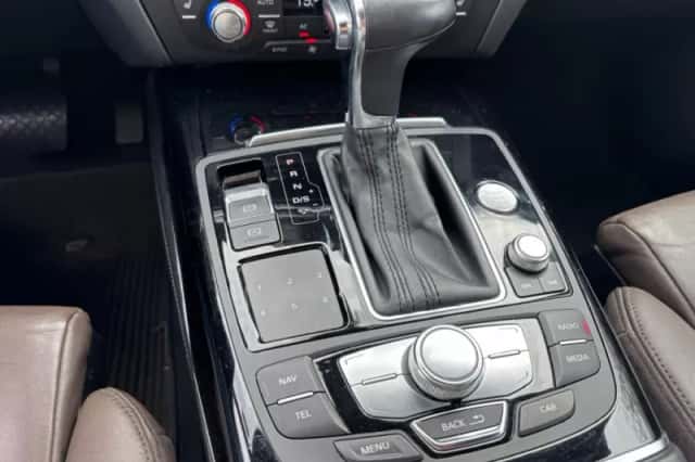 Audi A6 (2013) thumbnail 19