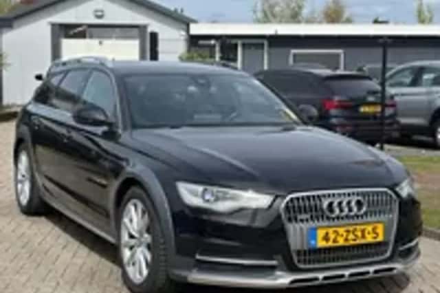 Audi A6 (2013) thumbnail 24