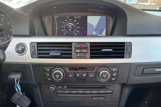 BMW 3-Serie (2009) thumbnail 12