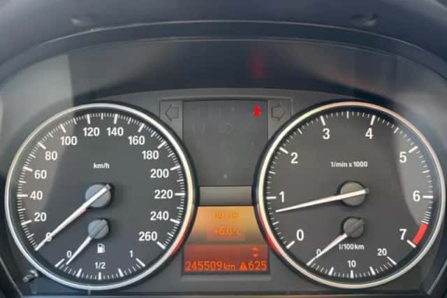 BMW 3-Serie (2009) thumbnail 16