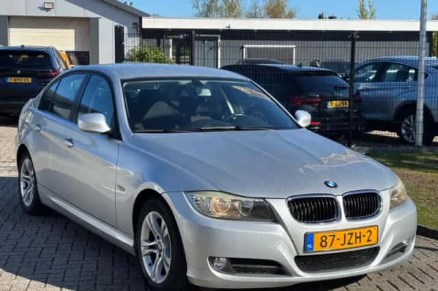 BMW 3-Serie (2009) thumbnail 3
