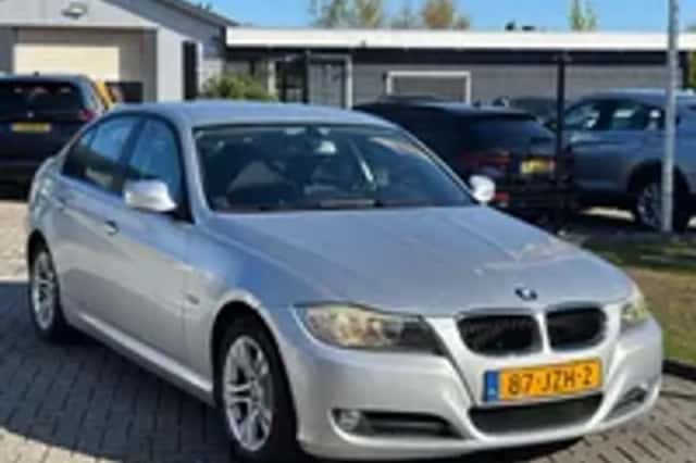 BMW 3-Serie (2009) thumbnail 23