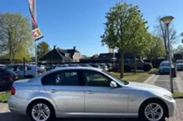 BMW 3-Serie (2009) thumbnail 25