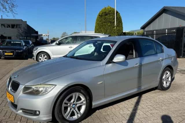 BMW 3-Serie (2009) thumbnail 4