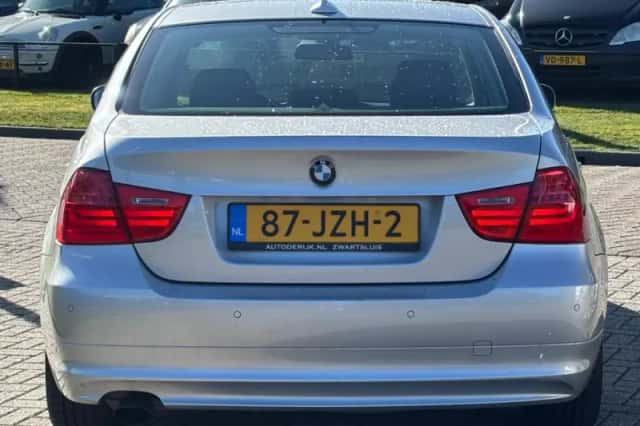 BMW 3-Serie (2009) thumbnail 7