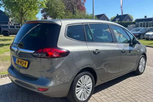 Opel Zafira (2018) thumbnail 6