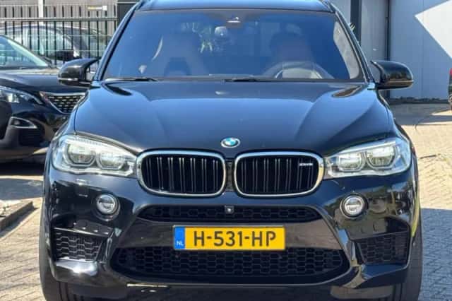 BMW X5M (2015) thumbnail 2