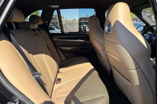 BMW X5M (2015) thumbnail 13