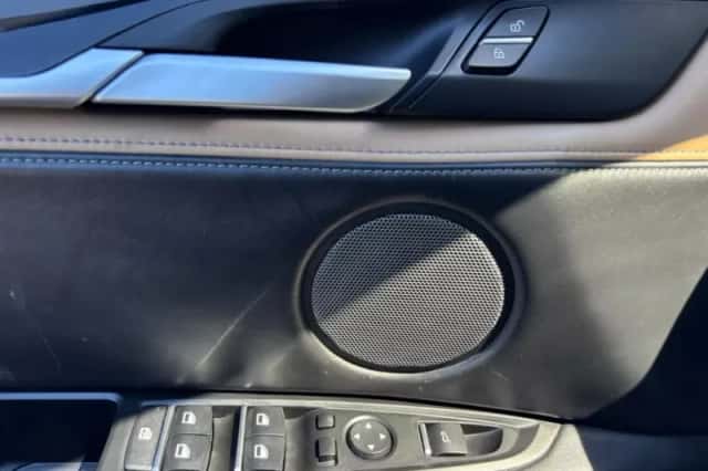 BMW X5M (2015) thumbnail 19