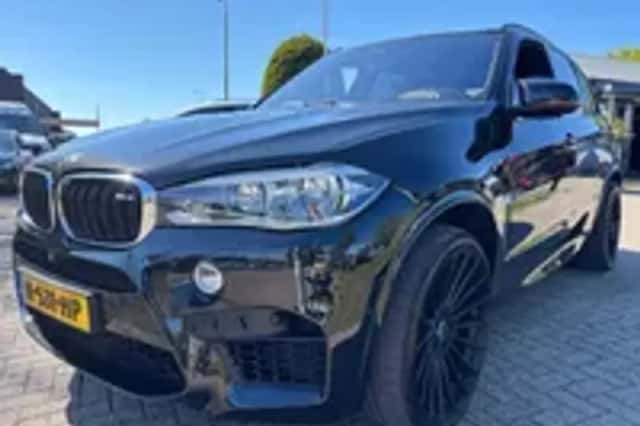 BMW X5M (2015) thumbnail 25