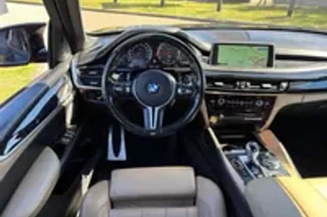 BMW X5M (2015) thumbnail 28