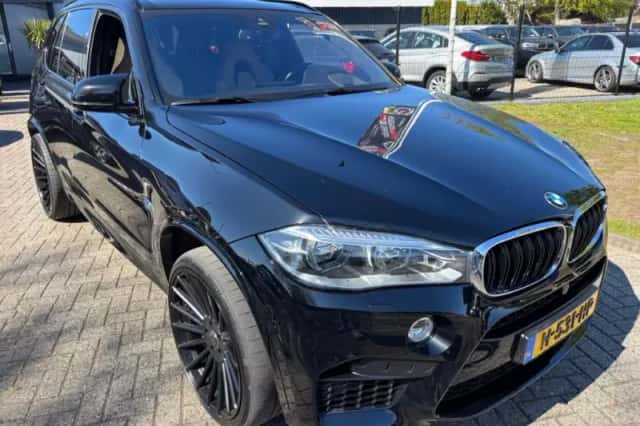 BMW X5M (2015) thumbnail 4