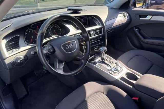 Audi A4 (2013) thumbnail 11