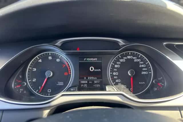 Audi A4 (2013) thumbnail 15
