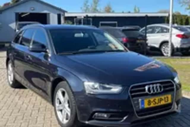 Audi A4 (2013) thumbnail 20