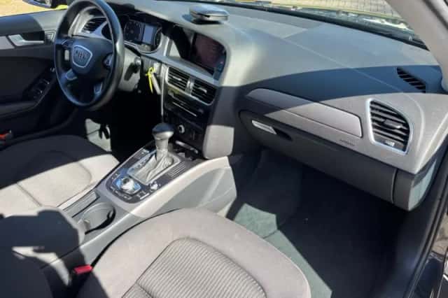 Audi A4 (2013) thumbnail 8