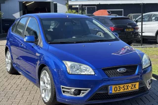 Ford Focus (2006) thumbnail 3
