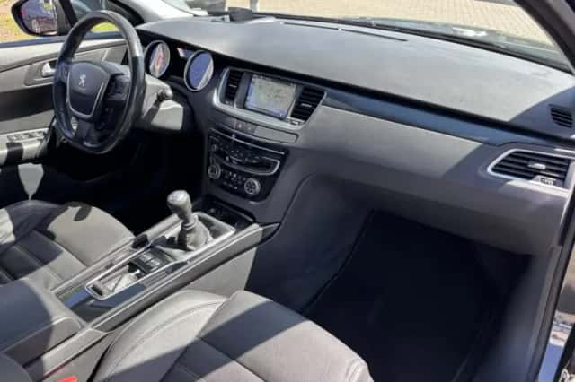 Peugeot 508 (2015) thumbnail 13