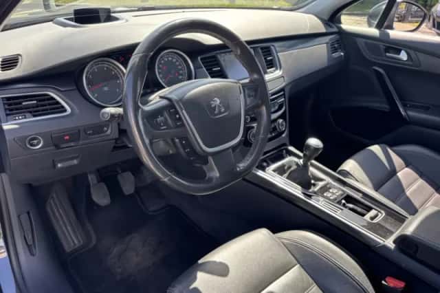 Peugeot 508 (2015) thumbnail 15