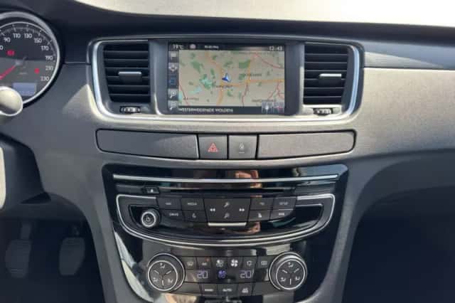 Peugeot 508 (2015) thumbnail 20
